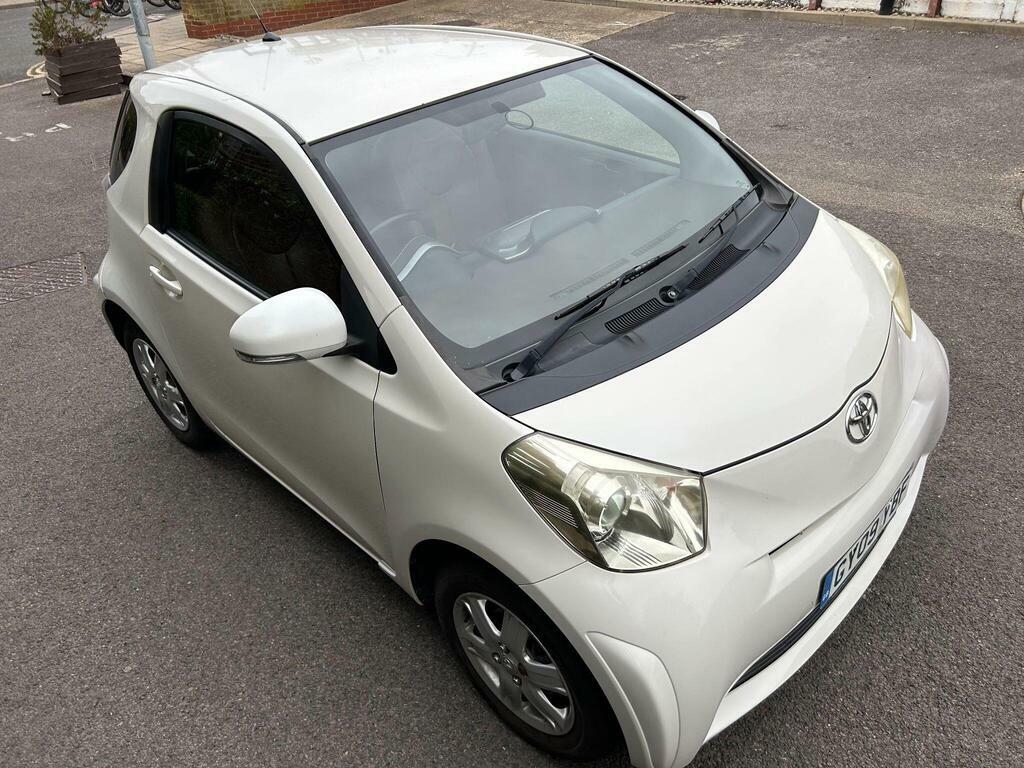 Toyota IQ Hatchback Silver #55