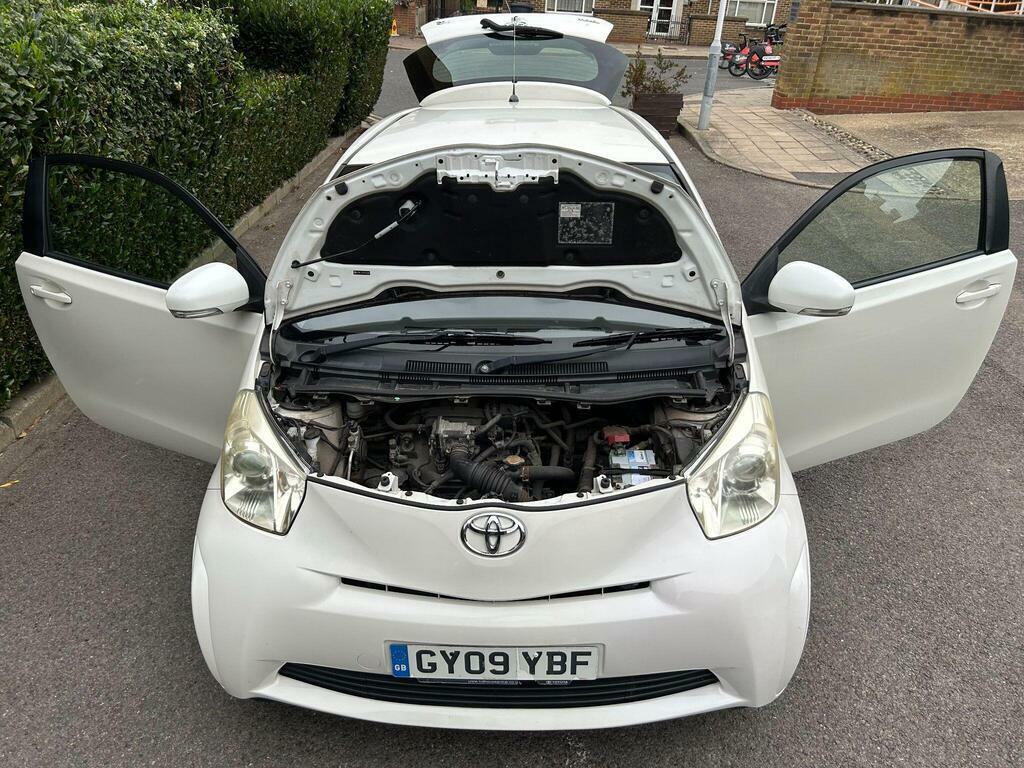 Toyota IQ Hatchback Silver #77
