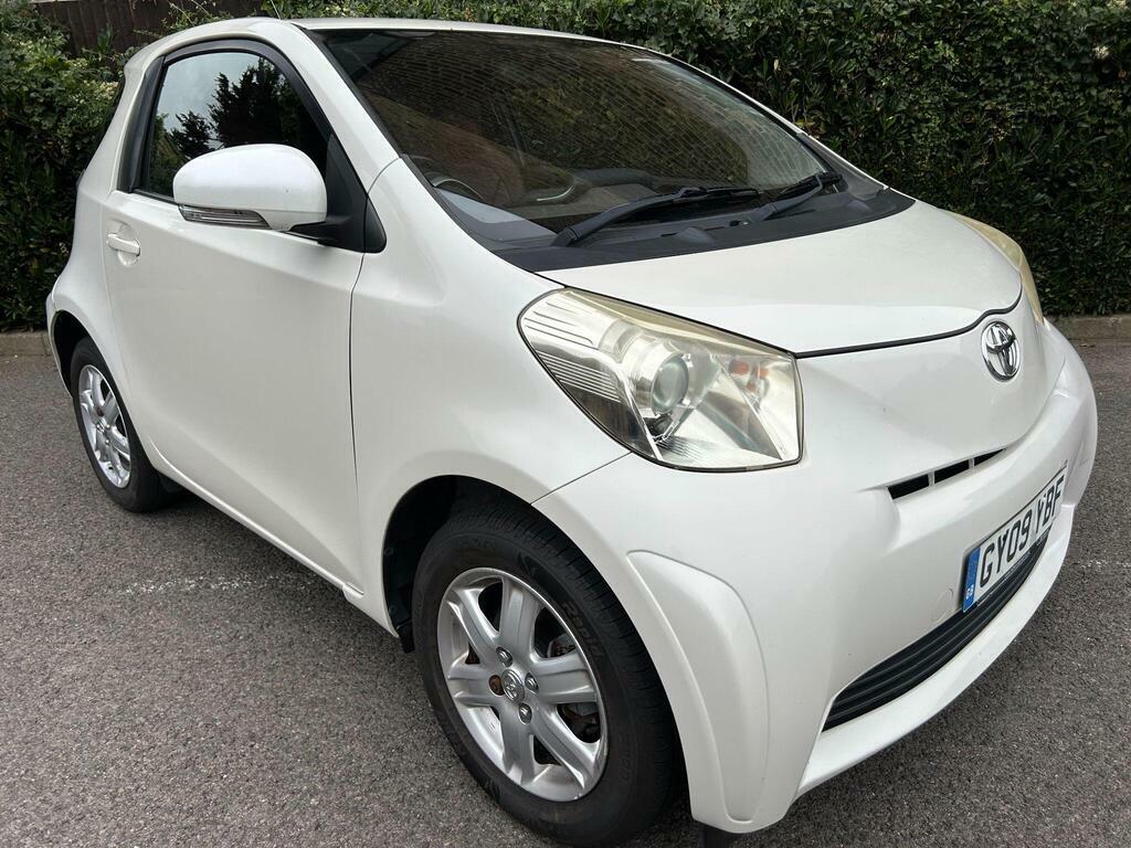Toyota IQ Hatchback Silver #9