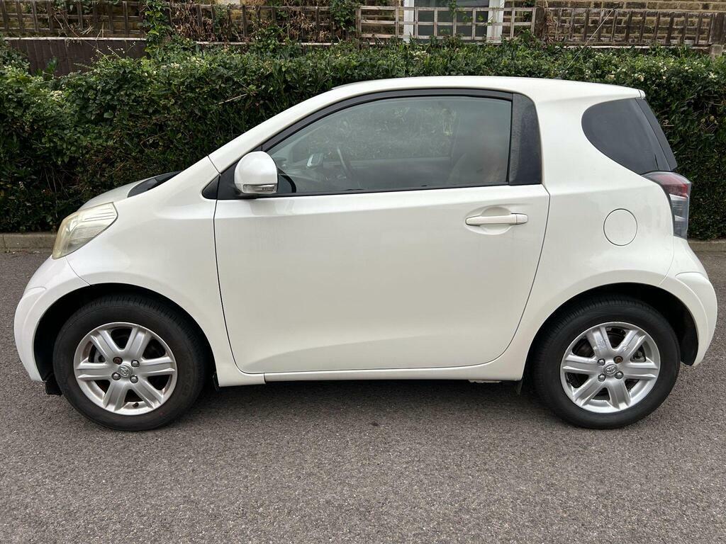 Toyota IQ 1.0 Vvt-i Multidrive Euro 4 White #6