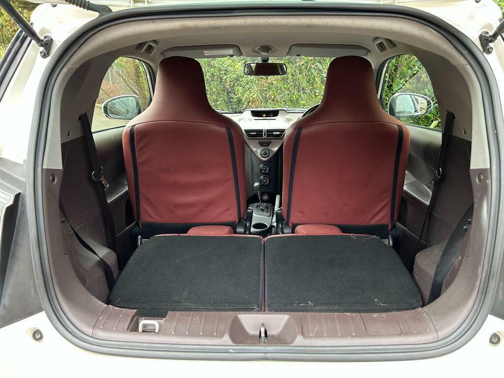 Toyota IQ Hatchback Silver #43