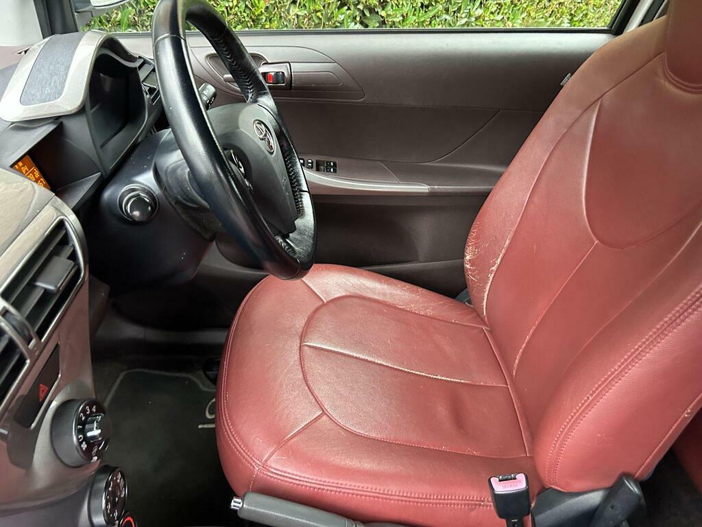 Toyota IQ Hatchback Silver #23