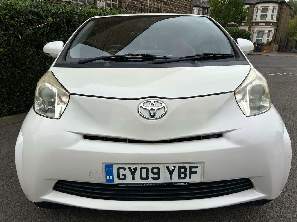 Toyota IQ Hatchback Silver #7