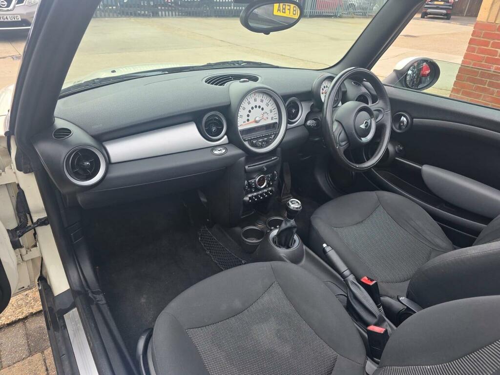 Mini Convertible 1.6 Cooper S Steptronic Euro 5 Red #17