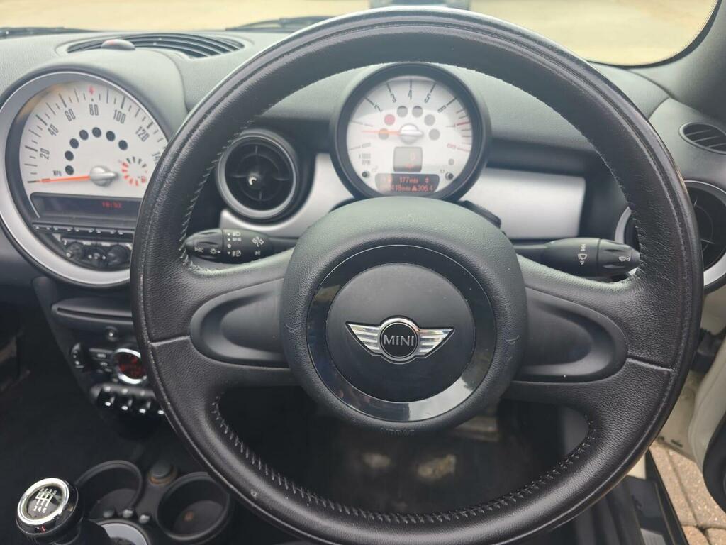 Mini Convertible 1.6 Cooper S Steptronic Euro 5 Red #22