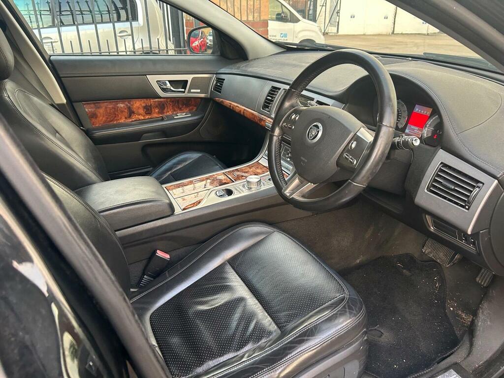 Jaguar XF Luxury Silver #11