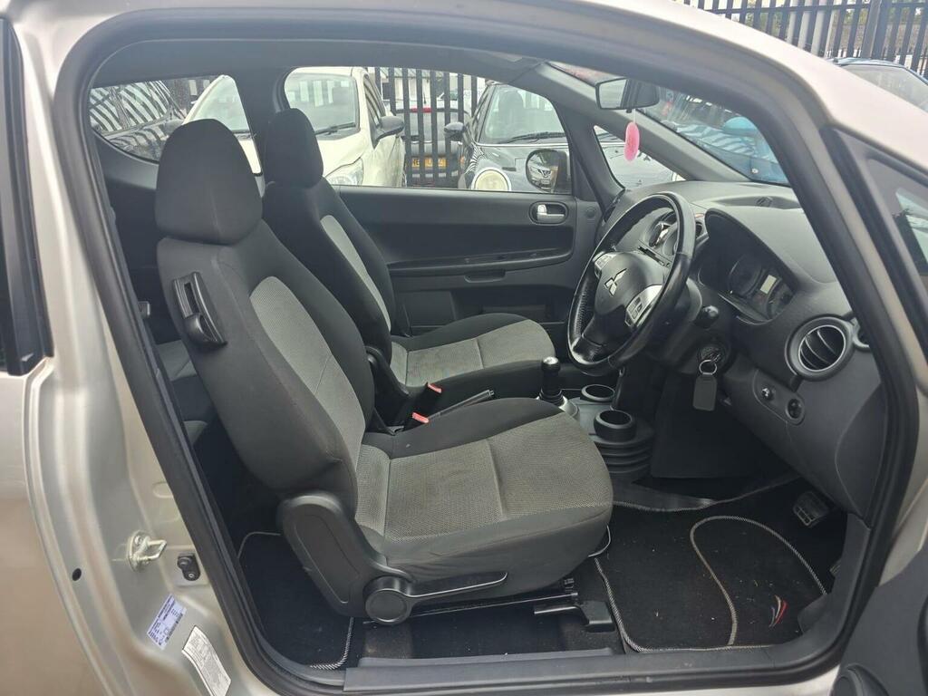 Mitsubishi Colt 1.3 Cz2 Hatchback White #9