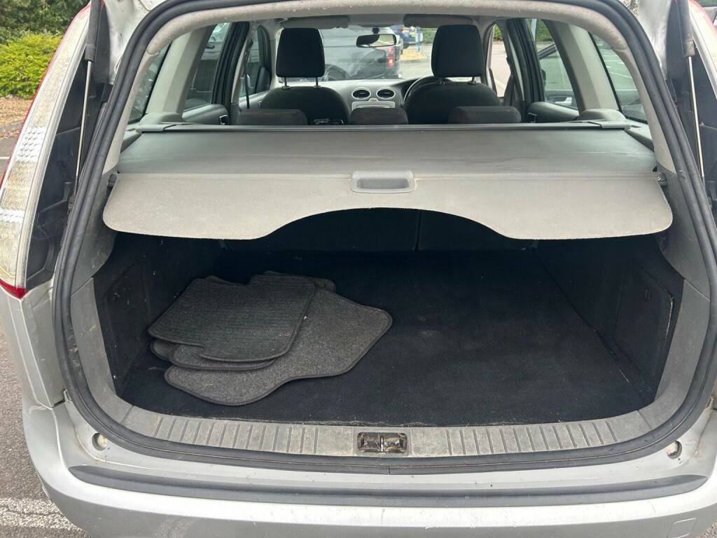 Ford Focus 1.6 Zetec Black #9