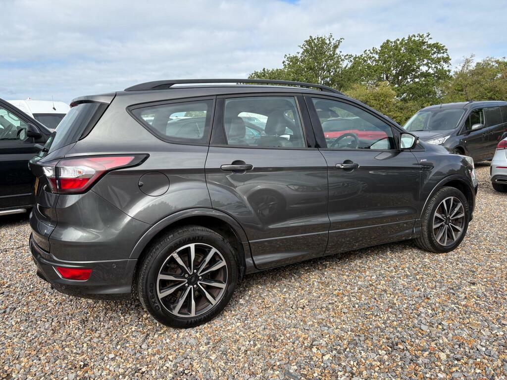 Ford Kuga 1.5 St-line Tdci 119 Bhp White #8