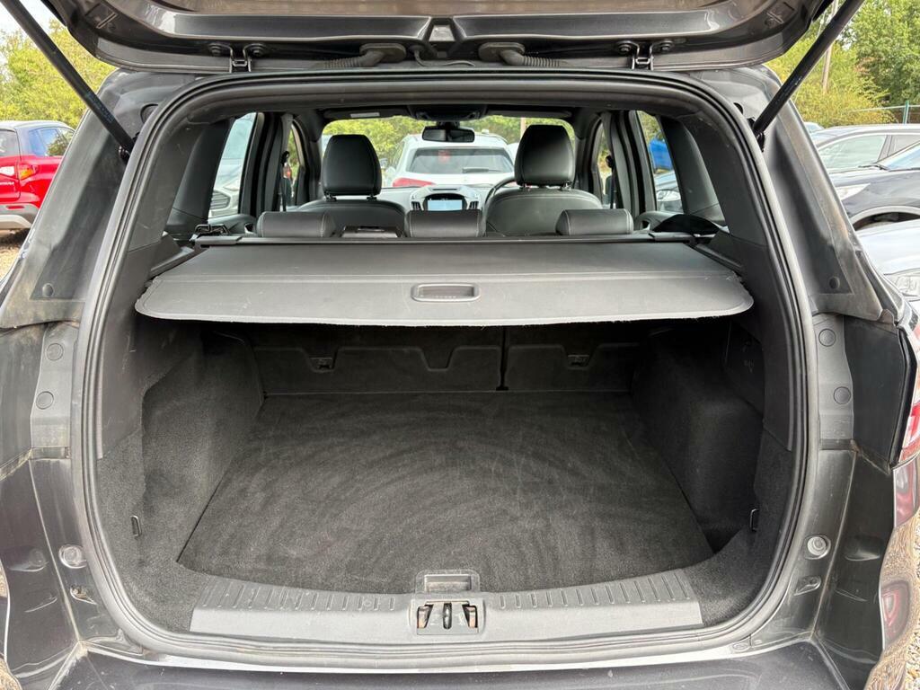 Ford Kuga 1.5 St-line Tdci 119 Bhp White #25