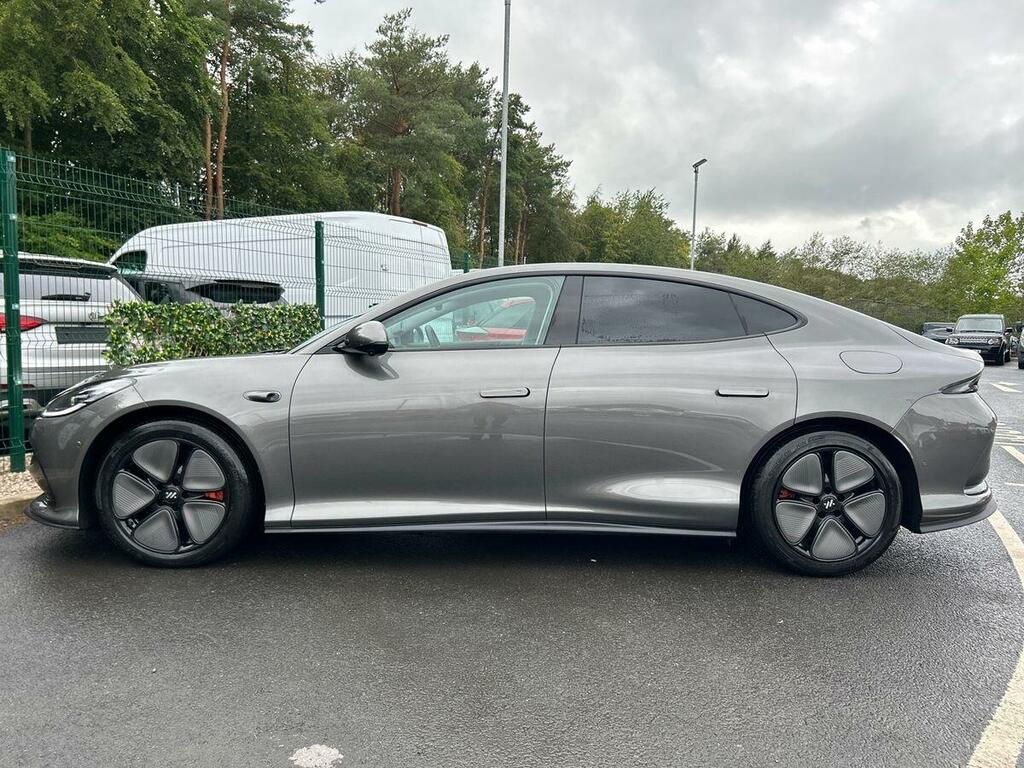 MG IM5 300Kw Long Range 100Kwh Black #6