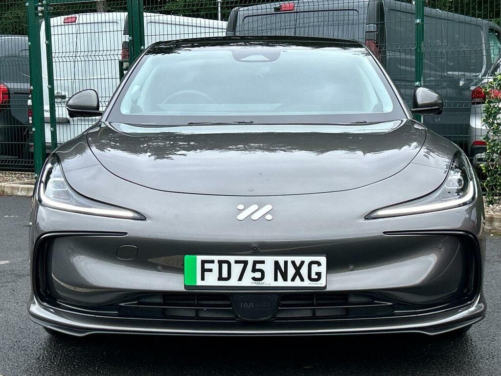 MG IM5 300Kw Long Range 100Kwh Black #4