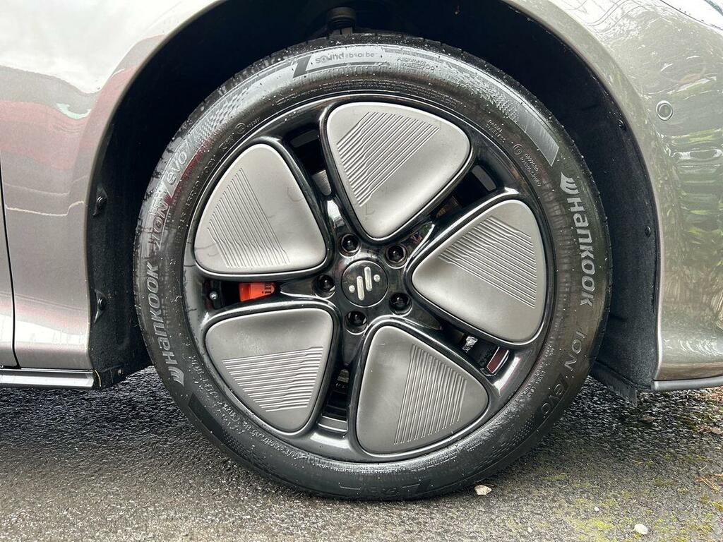 MG IM5 300Kw Long Range 100Kwh Black #12