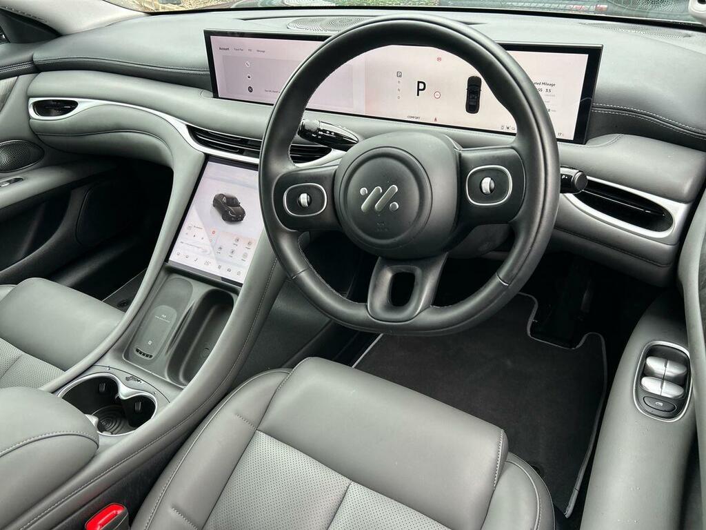 MG IM5 300Kw Long Range 100Kwh Black #13