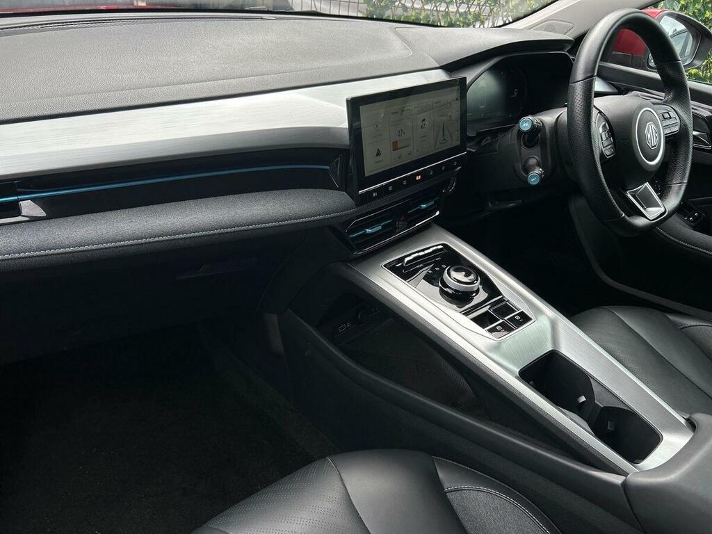MG MG5 61.1Kwh Trophy Long Range Estate Red #2