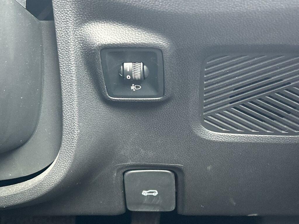 MG MG5 61.1Kwh Se Long Range Estate 15 White #41