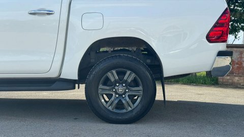 Toyota HILUX 2.4 Hilux Icon White #4