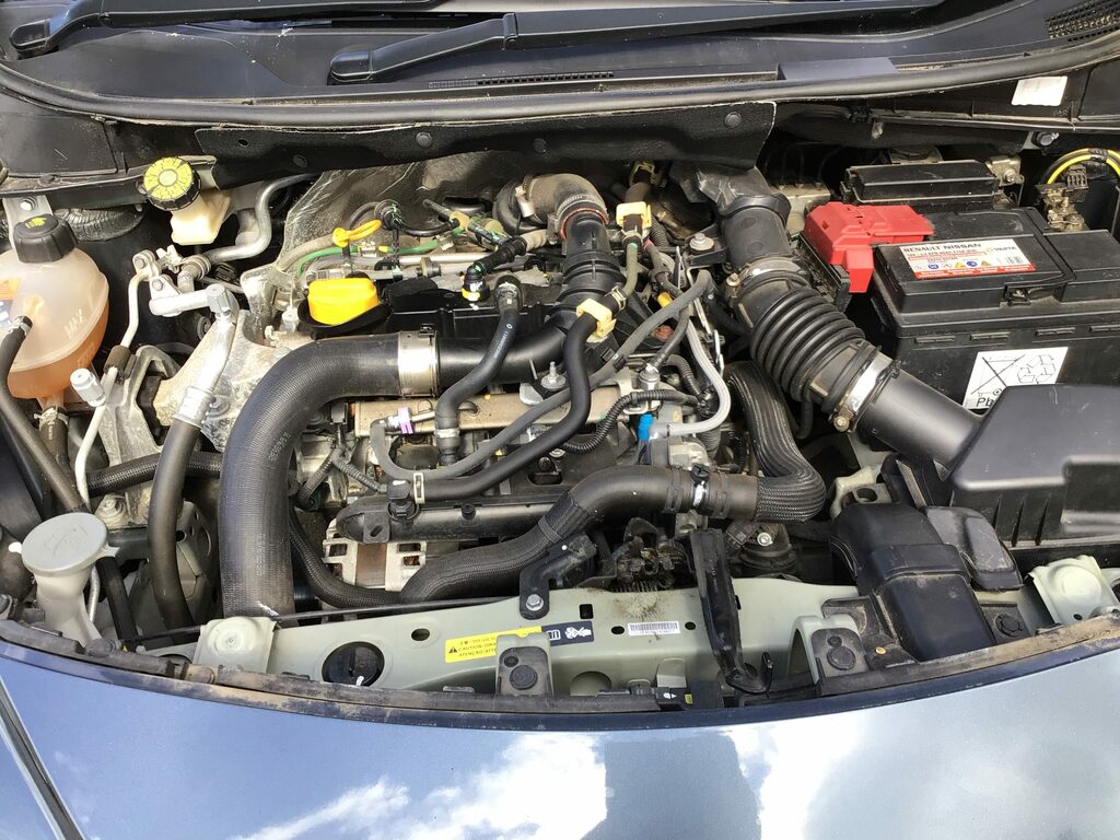 Nissan Micra Tekna Red #21