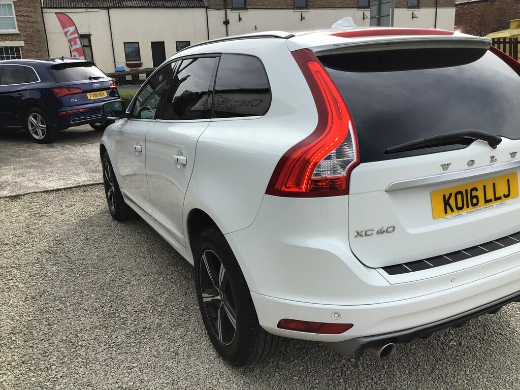 Volvo XC60 2.4 D5 217 Bhp 4X4 Only 76 812 White #6