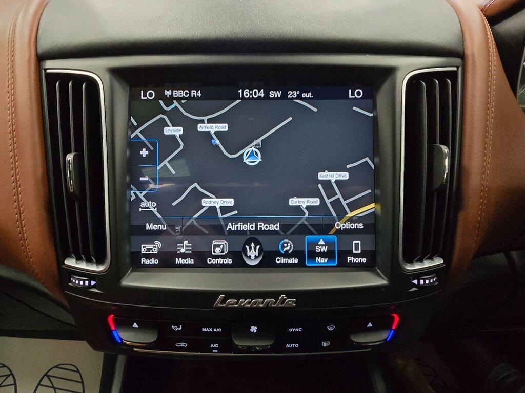 Maserati Levante D V6 Black #10