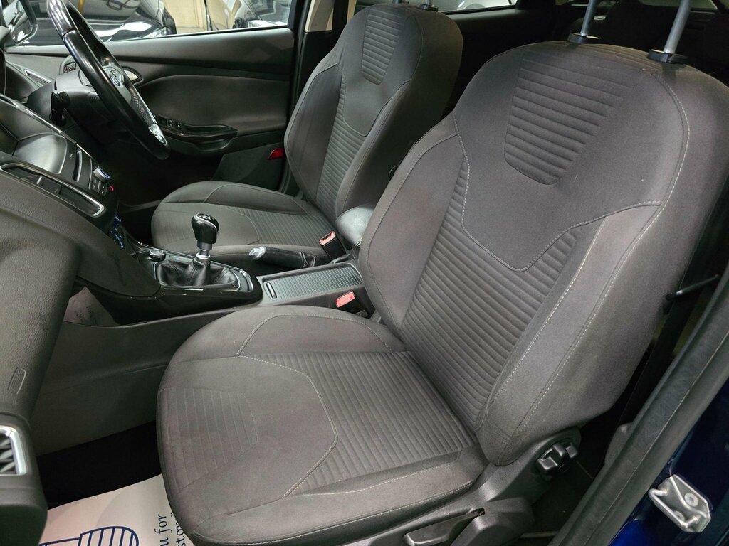 Ford Focus 1.5 Tdci Titanium Euro 6 Ss KE18LJV Blue #3