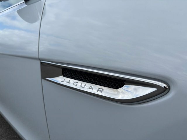 Jaguar XF 2.0I Portfolio Black #21