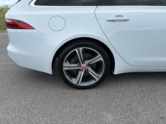 Jaguar XF 2.0I Portfolio Black #15