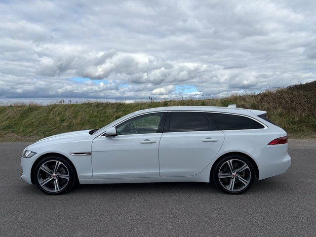 Jaguar XF Portfolio Sportbrake White #3