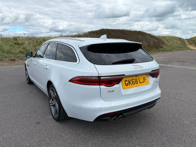 Jaguar XF 2.0I Portfolio Black #14