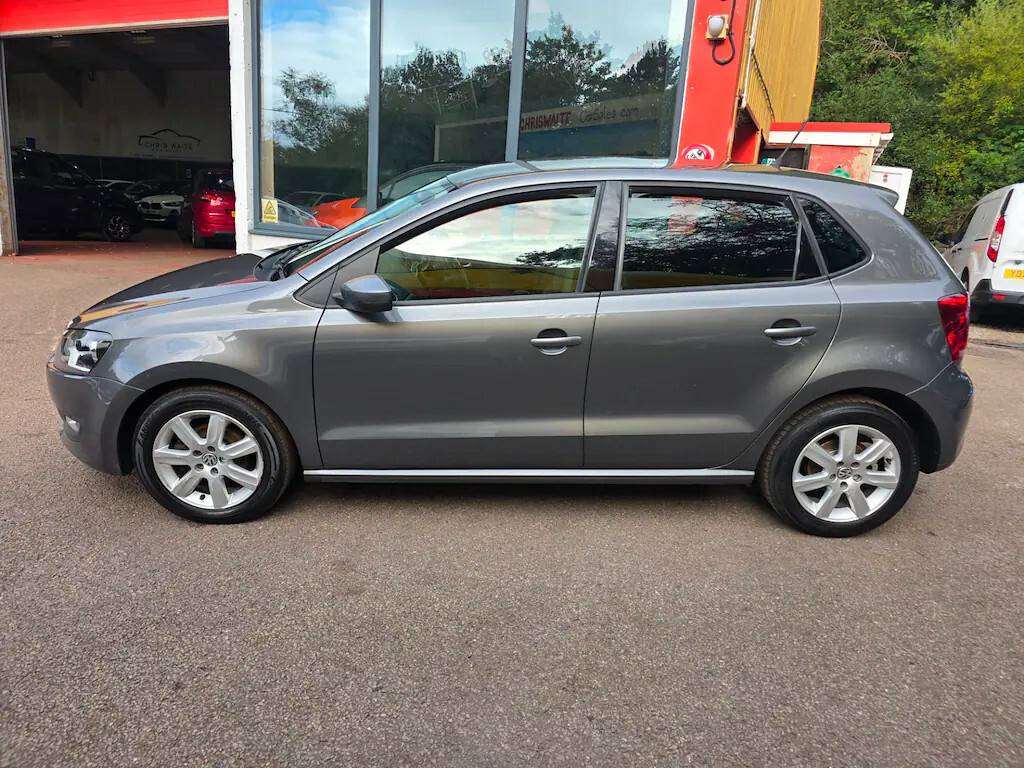 Volkswagen Polo Match White #9