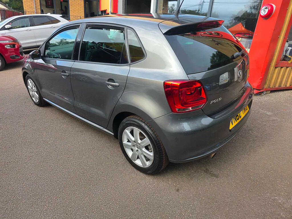 Volkswagen Polo Match White #7