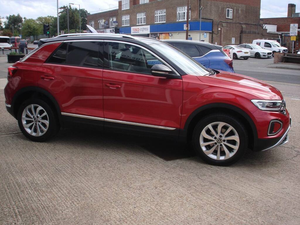 Volkswagen T-Roc 1.5 Tsi Style Red #4