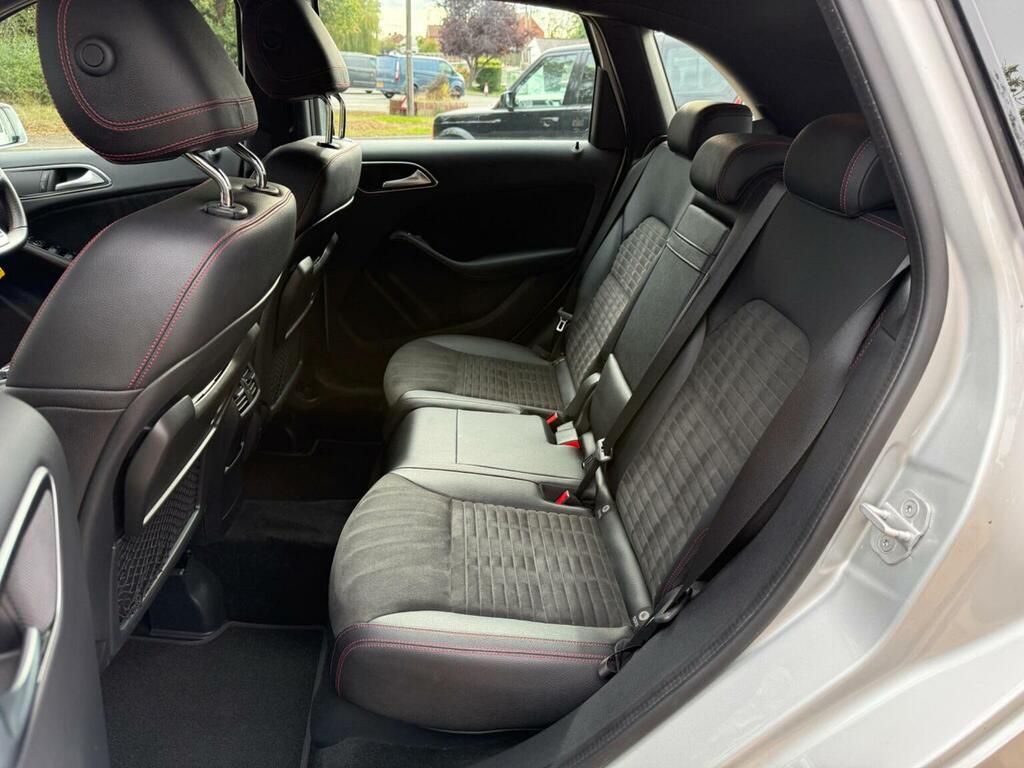 Mercedes-Benz B Class Hatchback Grey #11