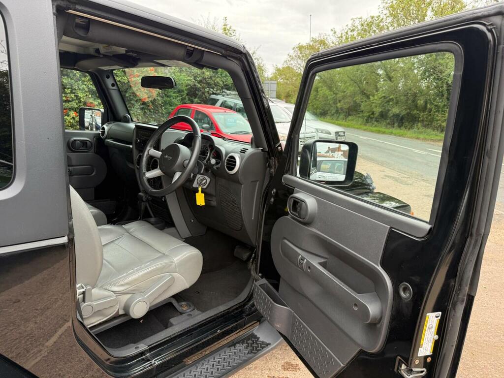 Jeep Wrangler Jeep Wrangler 2.8 Crd Ultimate Suv Black #13