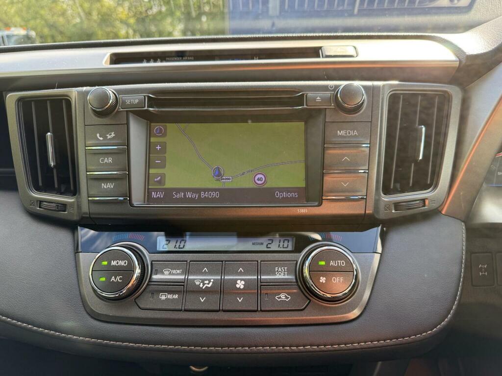 Toyota Rav 4 2.2 D-4d Icon 150 Bhp Silver #17
