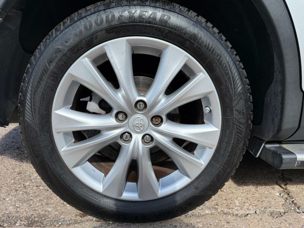 Toyota Rav 4 2.2 D-4d Icon 150 Bhp Silver #37