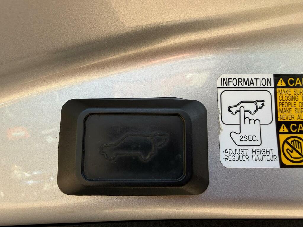 Toyota Rav 4 2.2 D-4d Icon 150 Bhp Silver #12