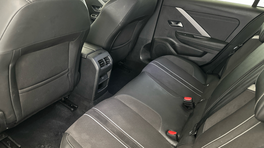 Vauxhall Astra Hatchback Black #20