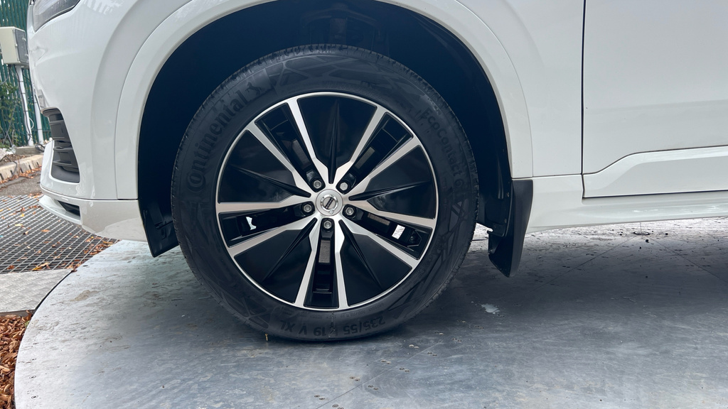 Volvo XC90 #17