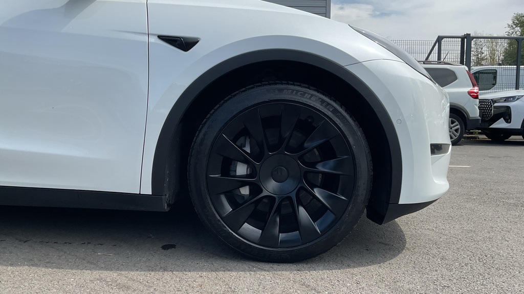 Tesla Model Y Dual Motor Long Range 4Wde Blue #26