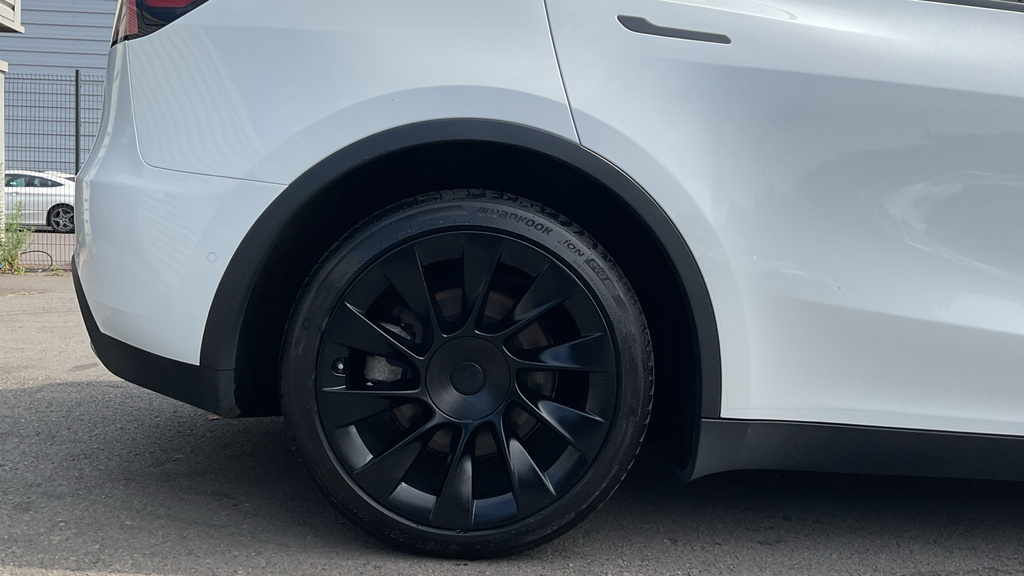 Tesla Model Y Dual Motor Long Range 4Wde Blue #25