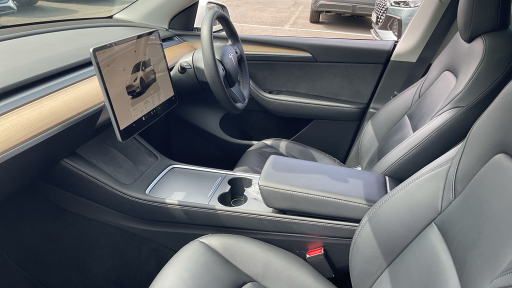 Tesla Model Y Dual Motor Long Range 4Wde Blue #11