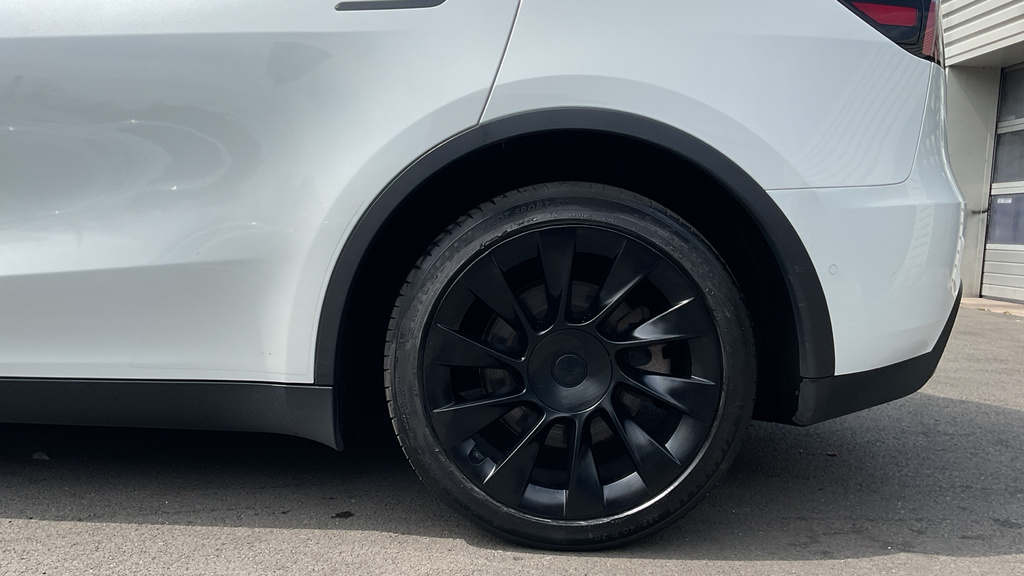 Tesla Model Y Dual Motor Long Range 4Wde Blue #24