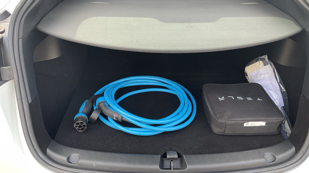 Tesla Model Y Dual Motor Long Range 4Wde Blue #21