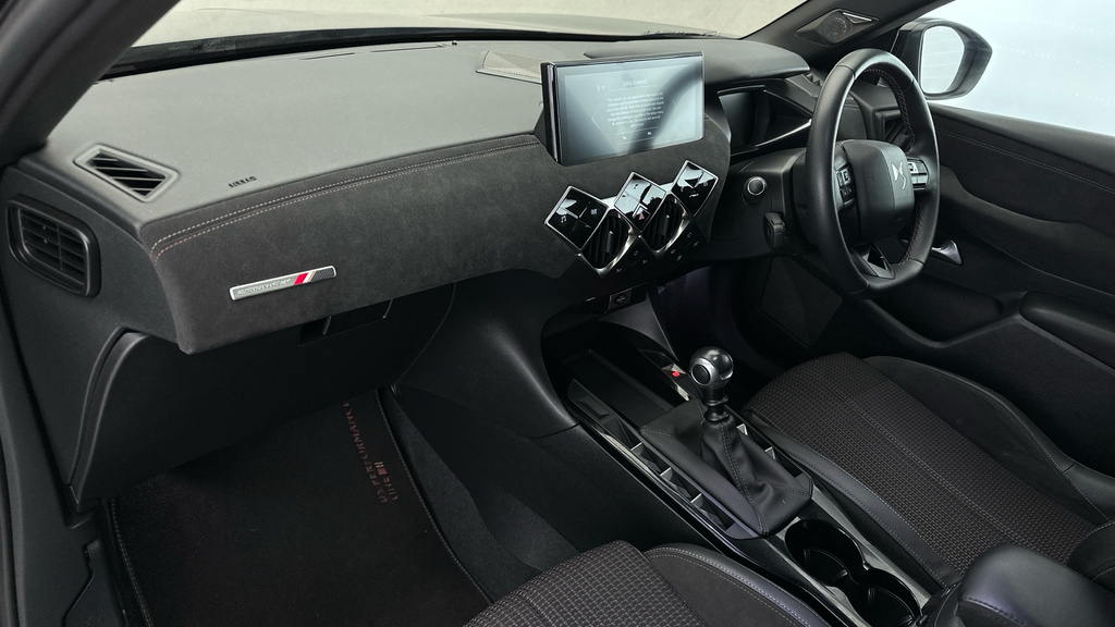 DS DS 3 Crossback Bastille Blue #11