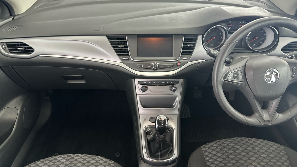 Vauxhall Astra White #11