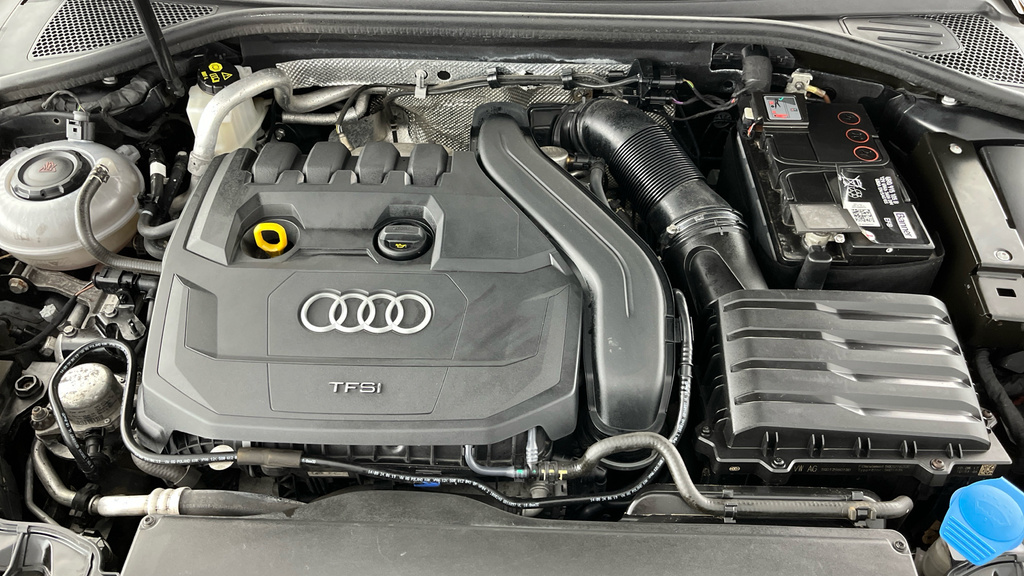 Audi A3 A3 E-tron Sportback S-a White #24