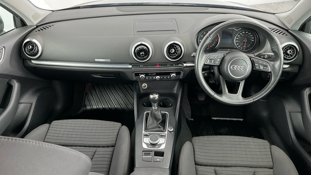 Audi A3 A3 E-tron Sportback S-a White #16