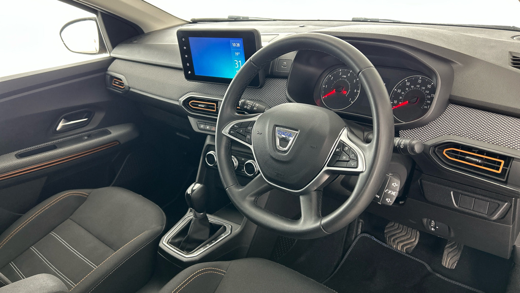 Dacia Sandero Stepway Essential Tce White #11