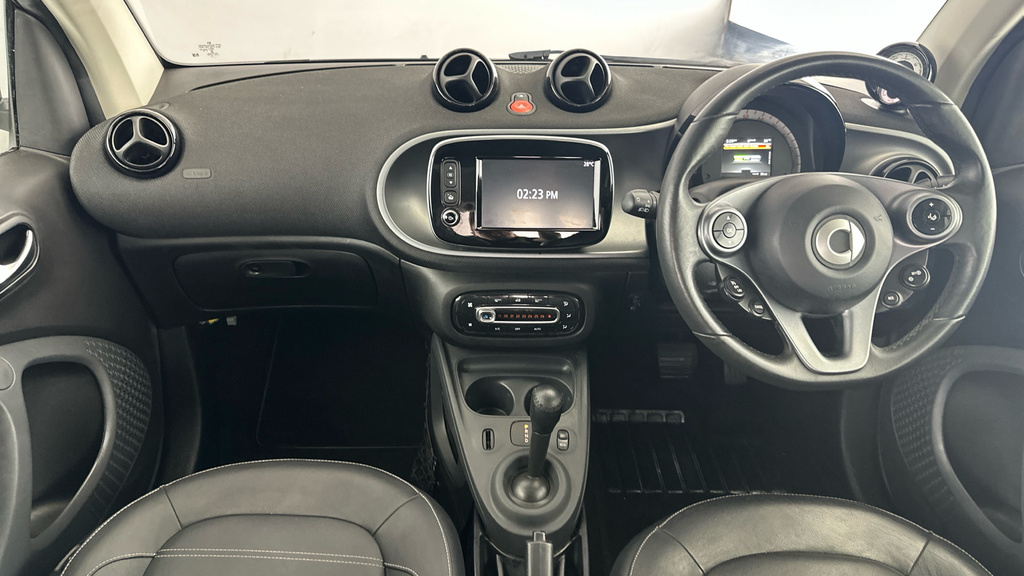Smart Fortwo Coupe 1L Passion White #11